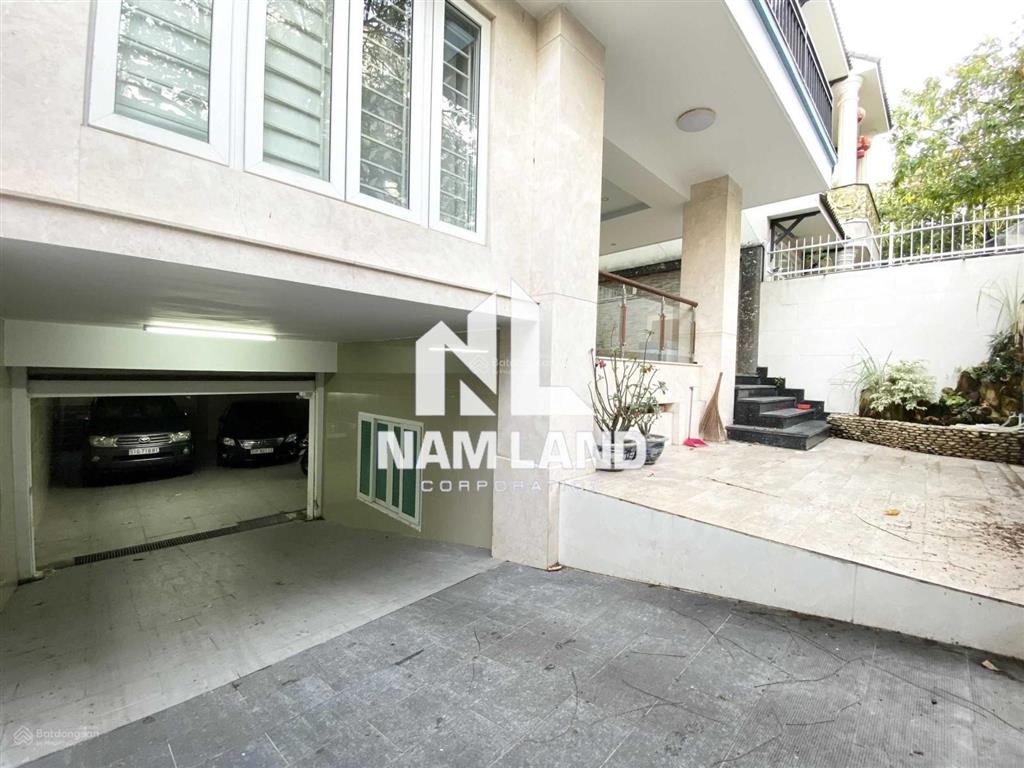 Cho thuê biệt thự có hầm 400m2 sử dụng ngay công viên cao đức lân, an phú, quận 2