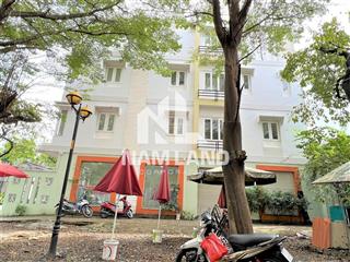 Cho thuê nhà góc 2 mặt tiền gần cục thuế hcm, công viên thanh niên, siêu thị mega market 3 lầu 5 pn