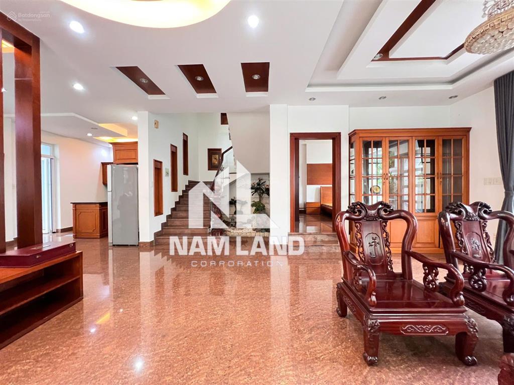 Cho thuê nhà ngang 10m có hầm 3 lầu 6 phòng ngay trung tâm đô thị mới an phú an khánh chỉ 44 triệu