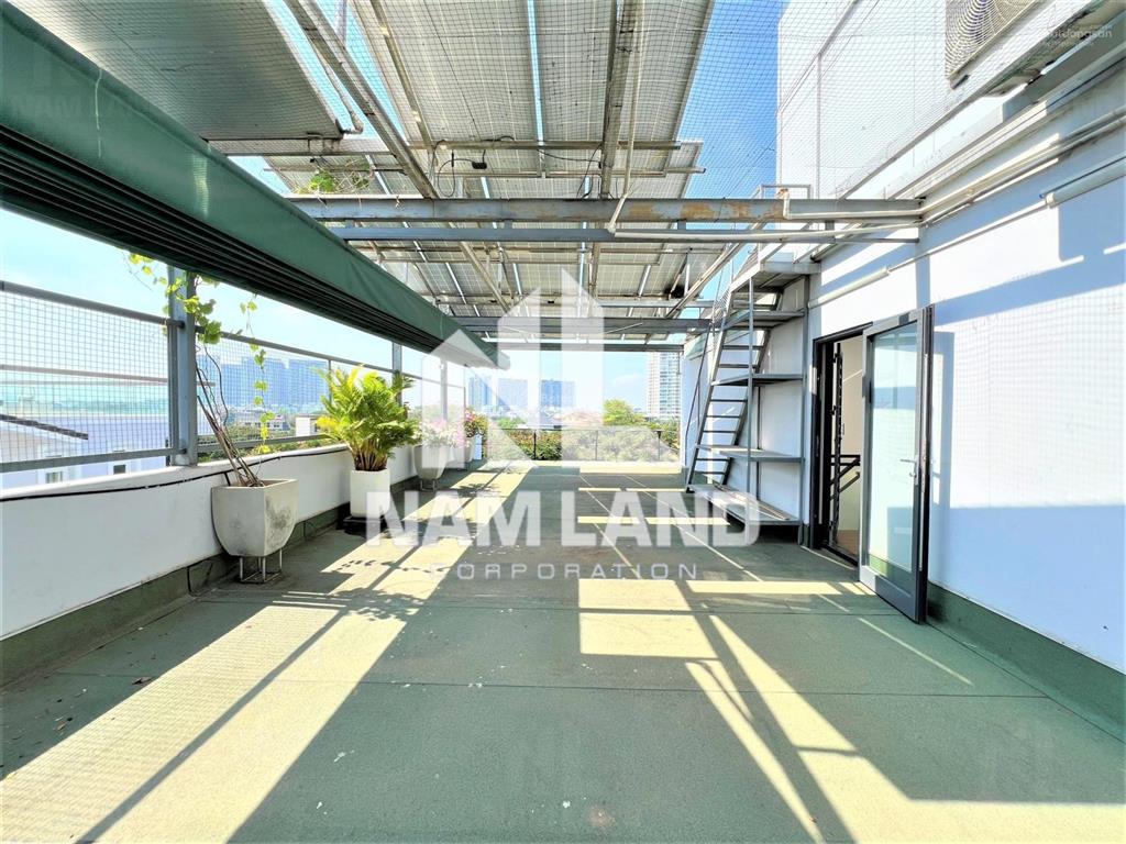 Cho thuê nguyên căn nhà 500m2 thiết kế chuẩn văn phòng kết hợp ở, phong cách cây xanh thiên nhiên