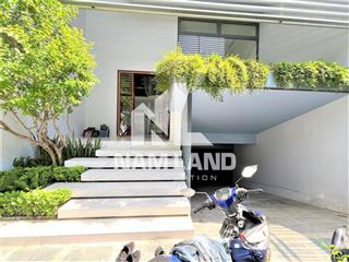 Cho thuê nguyên căn nhà 500m2 thiết kế chuẩn văn phòng kết hợp ở, phong cách cây xanh thiên nhiên