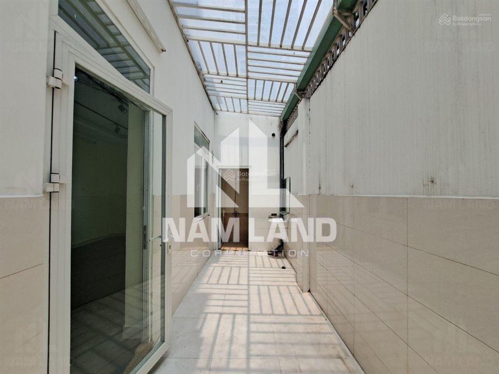 Cho thuê nhà đường tạ hiện ngay dự án hà đô hầm 3 lầu 4 phòng lớn làm văn phòng, ở gia đình