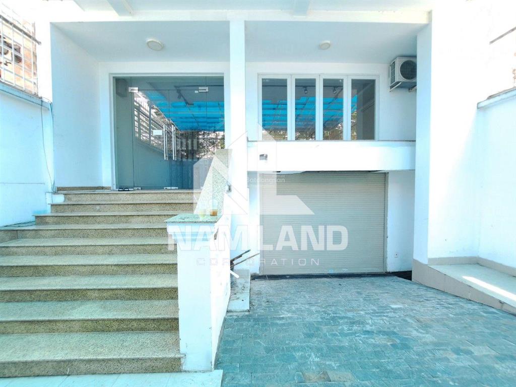 Cho thuê nhà đường tạ hiện ngay dự án hà đô hầm 3 lầu 4 phòng lớn làm văn phòng, ở gia đình