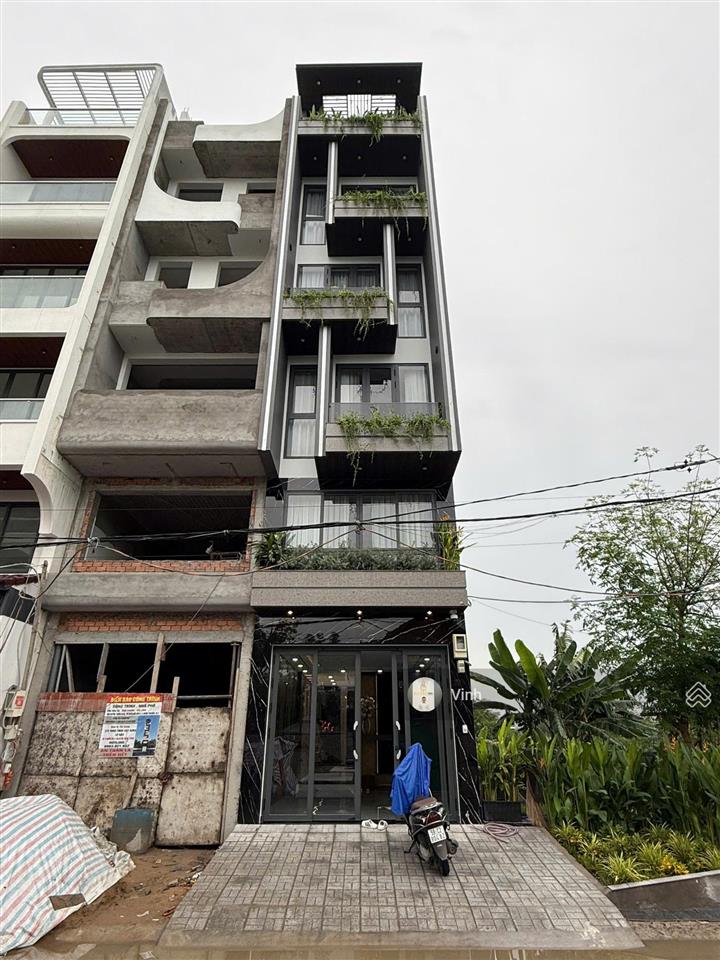 Bán nhà mặt phố 6 tầng phường tân quy, quận 7, tp.hcm, giá 20,7 tỷ, diện tích 72m2, khu dân trí cao