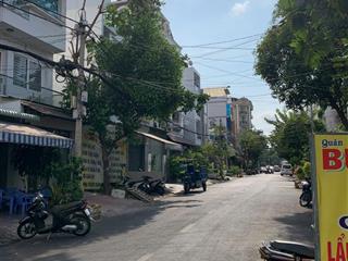 Nhà đẹp mặt tiền đường số gần chợ tân quy, ngang 7m full nội thất mới ở ngay, giá  17.5 tỷ