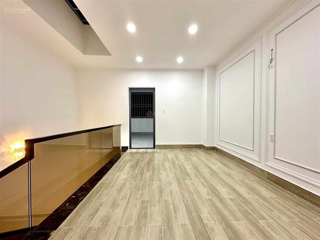 Nhà tân cổ điển đường huỳnh tấn phát, nhà bè. giáp quận 7