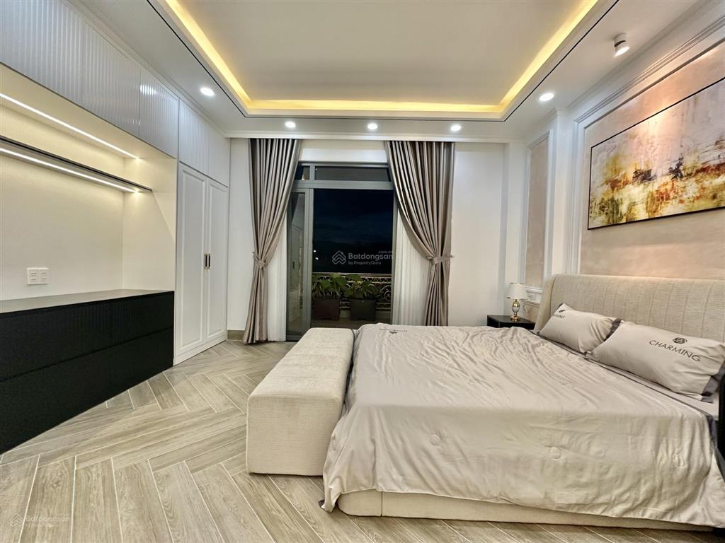 Nhà tân cổ điển đường huỳnh tấn phát, nhà bè. giáp quận 7
