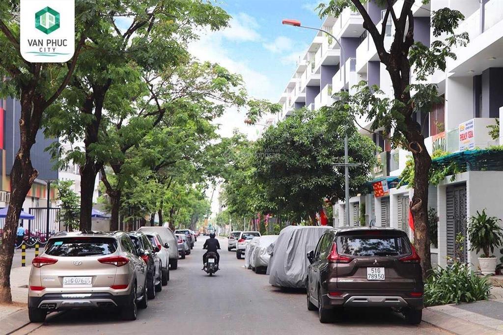 Hàng hót cuối năm giá trước tết 5x17m 18.5tỷ, 5x21 21 tỷ 6x17m 22.5 tỷ, 7x20 29 tỷ, 9x20 34 tỷ.