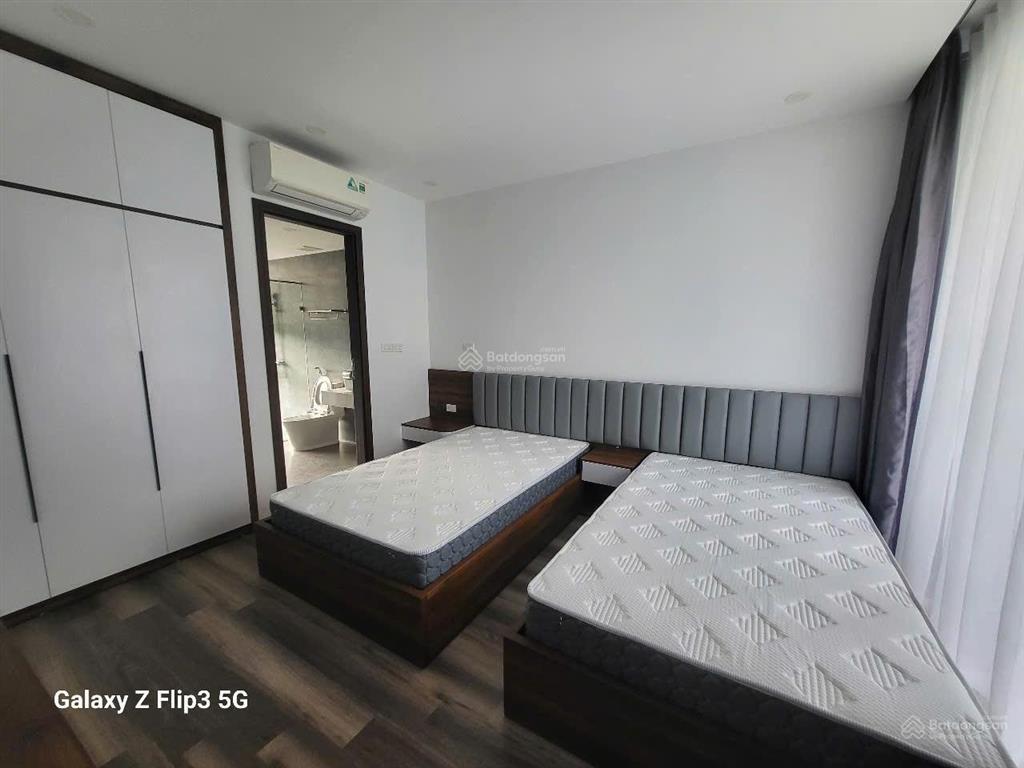 Cho thuê nguyên căn nhà phố flamingo 4 tầng (3 ngủ + bếp khách) full nội thất có thang máy