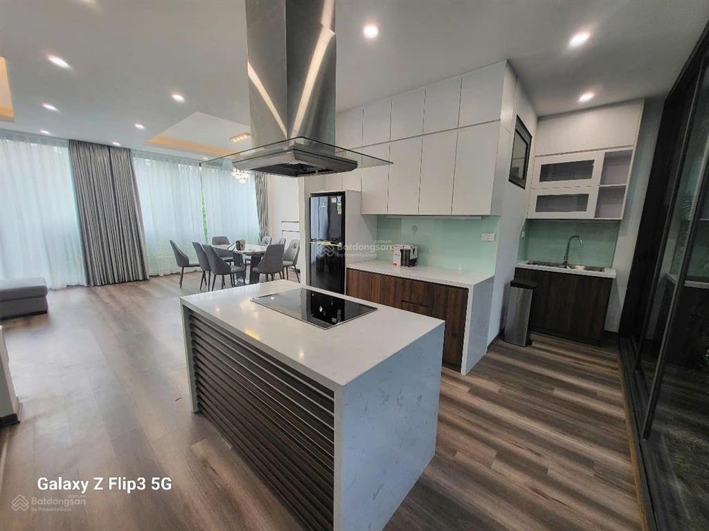 Cho thuê nguyên căn nhà phố flamingo 4 tầng (3 ngủ + bếp khách) full nội thất có thang máy