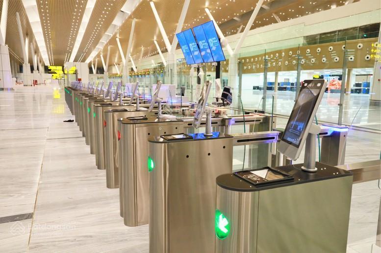 Bán gấp nhà góc 2 mặt hẻm hoàng hoa thám tân bình 57,2m², 3 tầng kiên cố, chỉ 13,2 tỷ  sát ga t3!