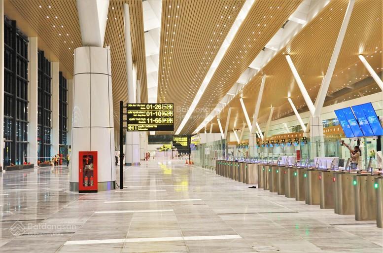 Bán gấp nhà góc 2 mặt hẻm hoàng hoa thám tân bình 57,2m², 3 tầng kiên cố, chỉ 13,2 tỷ  sát ga t3!