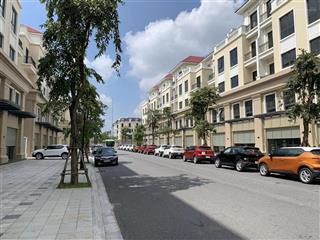 Bán căn shophouse 5 tầng gần hồ tạo sóng  khu đô thị vin 2, phù hợp để ở lâu dài  0903 486 ***