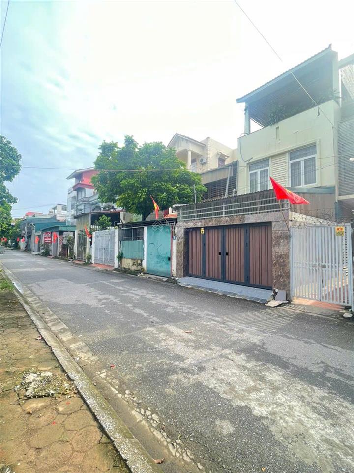 Chính chủ cần tiền kinh doanh bán gấp nhà phố thạch bàn long biên hà nội dt 152m2  0903 486 ***