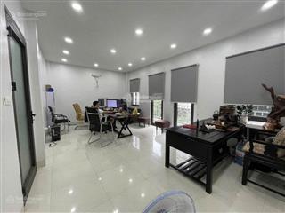 Cho thuê liền kề kđt mỗ lao 55m2x5t, mt 5m full điều hoà, thang máy, 02 ô tô đỗ cửa, 22tr vào ngay