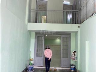 Bán đất quân2 đường xe hơi tránh nhau, dt 88m2