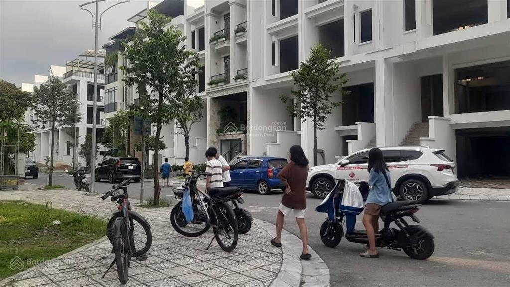 Chính chủ cần bán nhà liền kề, khu đô thị đồi văn hóa, đường hàm nghi, phường việt trì