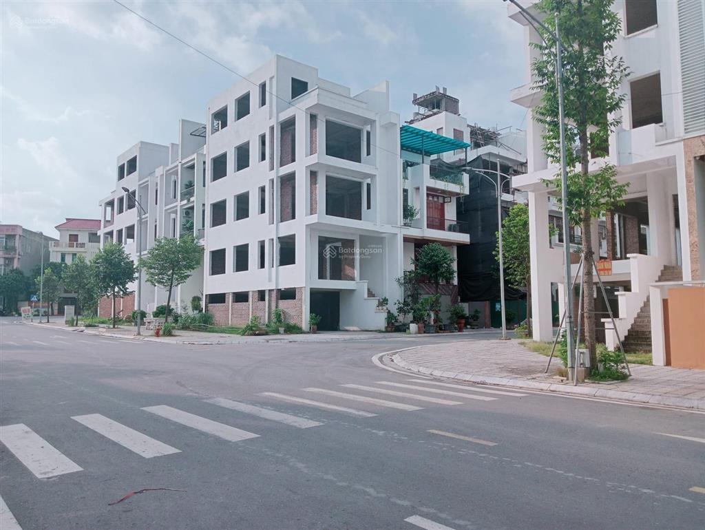 Chính chủ cần bán nhà liền kề, khu đô thị đồi văn hóa, đường hàm nghi, phường việt trì