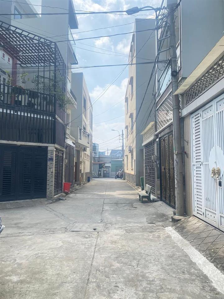 Lô đất 98,2m2  5,8 tỷ p. tăng nhơn phú b cách trương văn hải 100m  lô đất ngang 4 nở hậu 5,9m