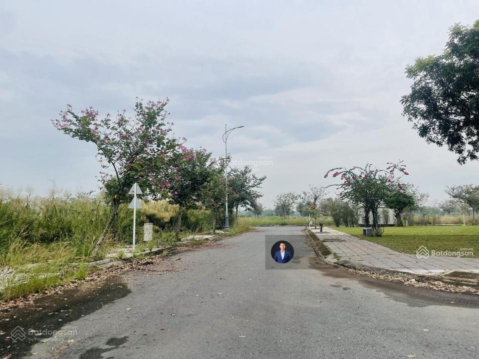 Chính chủ bán nhanh nền view sông đảo phượng hoàng 100m2 full thổ giá 18tr/m2 biên hoà new city