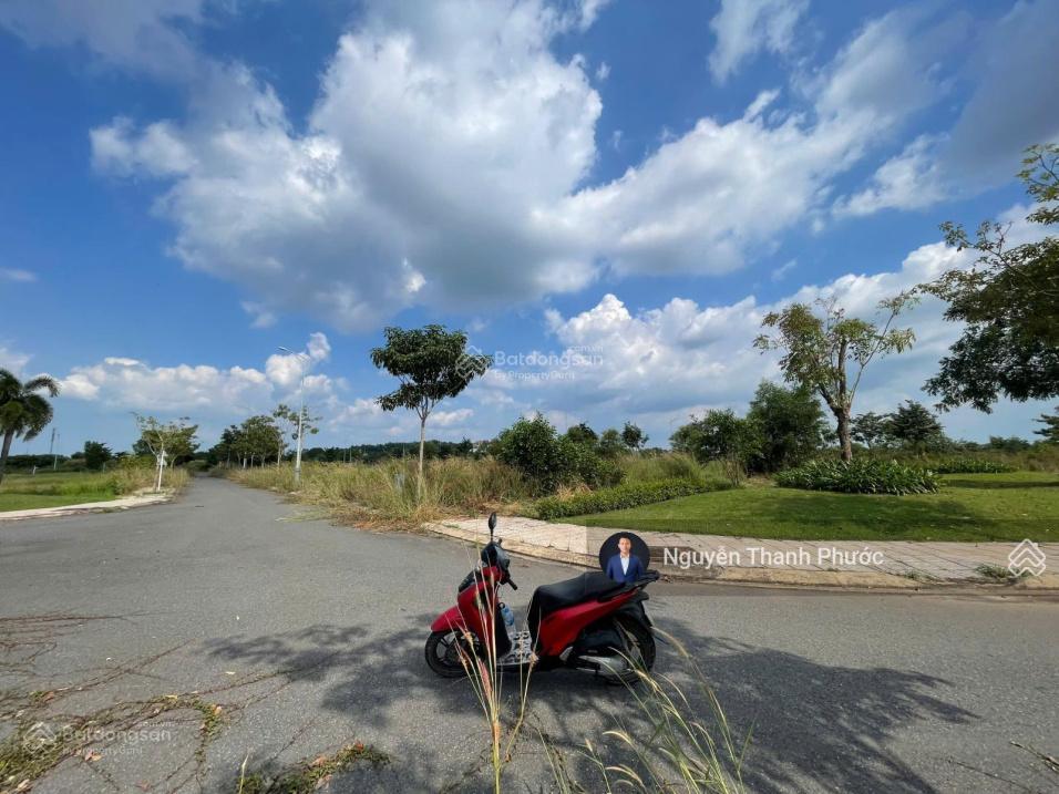 Kẹt tiền chính chủ bán gấp nền phú gia 120m2 6x20m giá 2,1 tỷ sát hồ bơi sân golf biên hòa new city