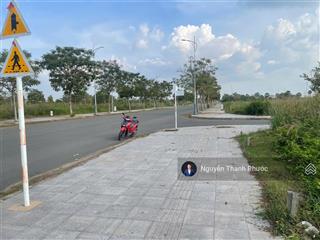 Chính chủ bán gấp nền nhà phố đường 24m shr chỉ 21tr/m2, nền đẹp không cống, không tủ điện