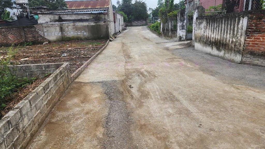Thửa đất đẹp dt 200m2 có 100m2 đất ở. ngay khu công nghiệp nhận trạch, xã lương sơn, tỉnh phú thọ
