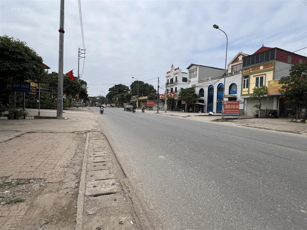 Bán 200m2 nhà đất ở 3 sổ tại xuân mai hà nội