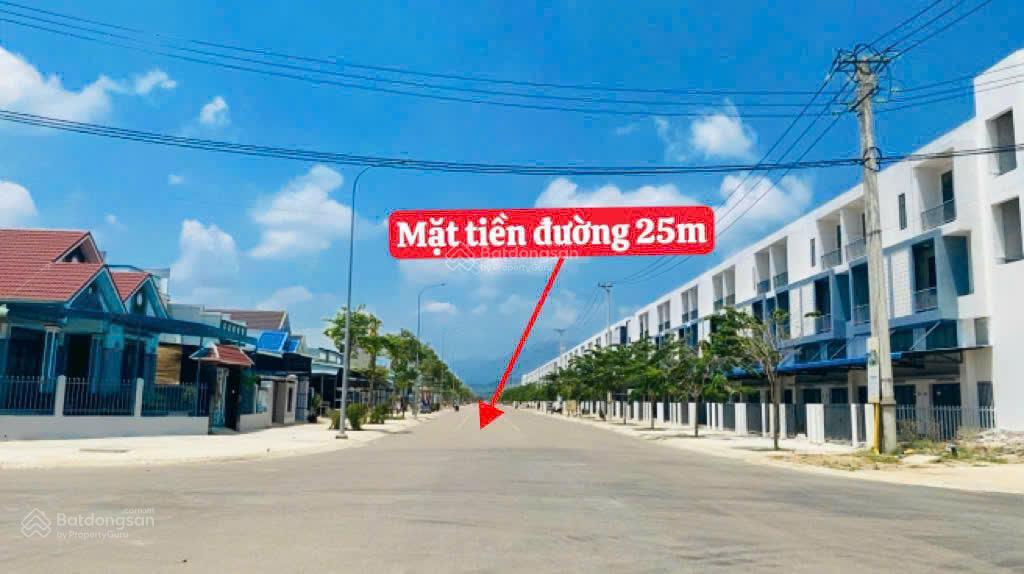 Kẹt tiền bán gấp đất tđc trong kcn vsip bình định đường lớn 16m, dt 7,5x20m=150m2 chỉ 7,5 triệu /m2