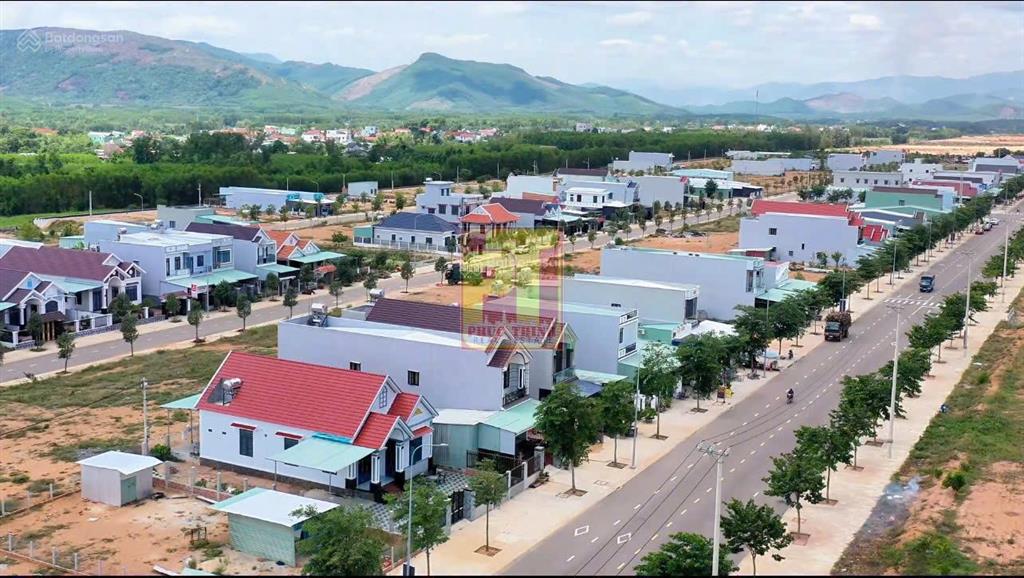 Kẹt tiền bán gấp đất tđc trong kcn vsip bình định đường lớn 16m, dt 7,5x20m=150m2 chỉ 7,5 triệu /m2