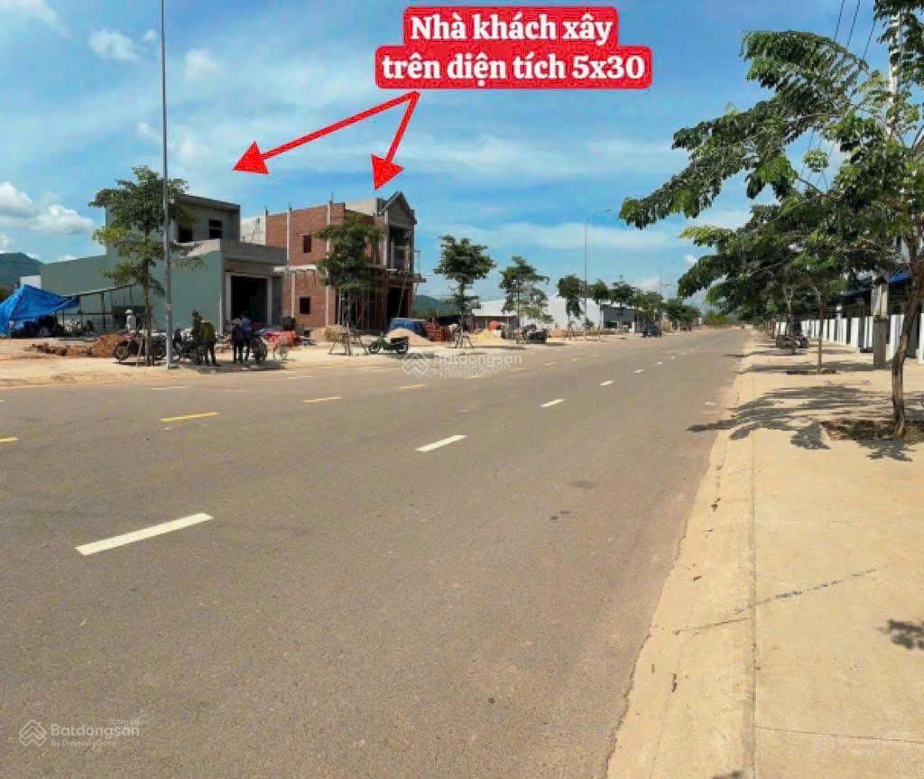 Cần tiền trả nợ cuối năm thanh lý gấp đất trong kcn vsip dt 200m2 chỉ 6,3tr/m2 ngay khu dân cư đông