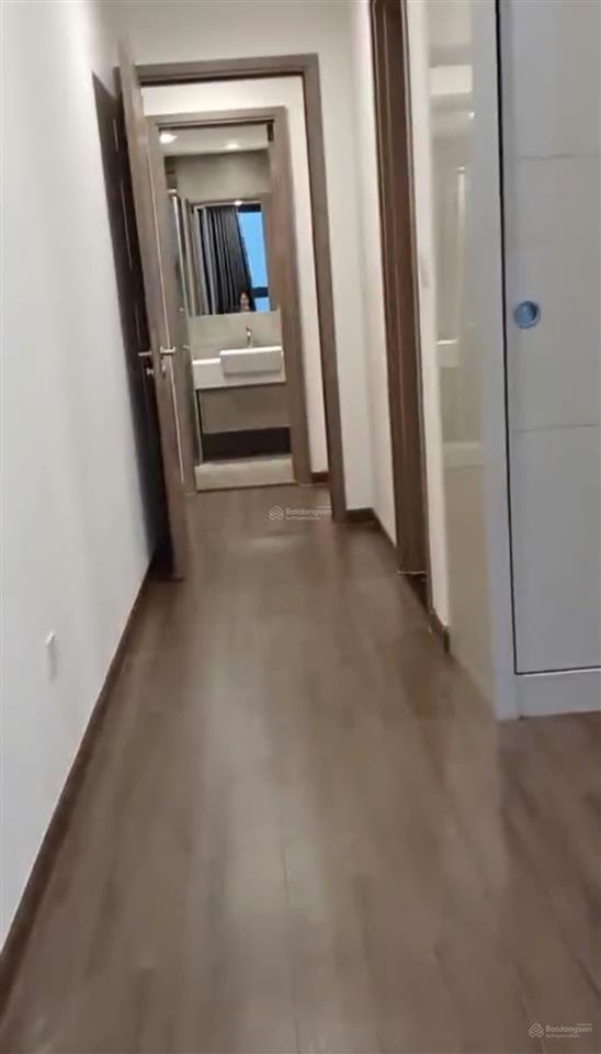 Chính chủ cần bán căn 2pn dt 71m2 tại symphony giá từ 8 tỷ,  em xem thực tế