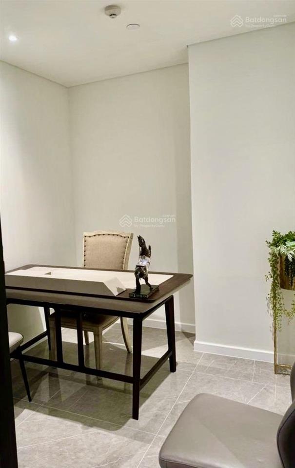 Cần bán nhanh căn hộ duplex thông tầng, 4 phòng ngủ tại the opera thủ thiêm, 236m2, 61.5 tỷ all in