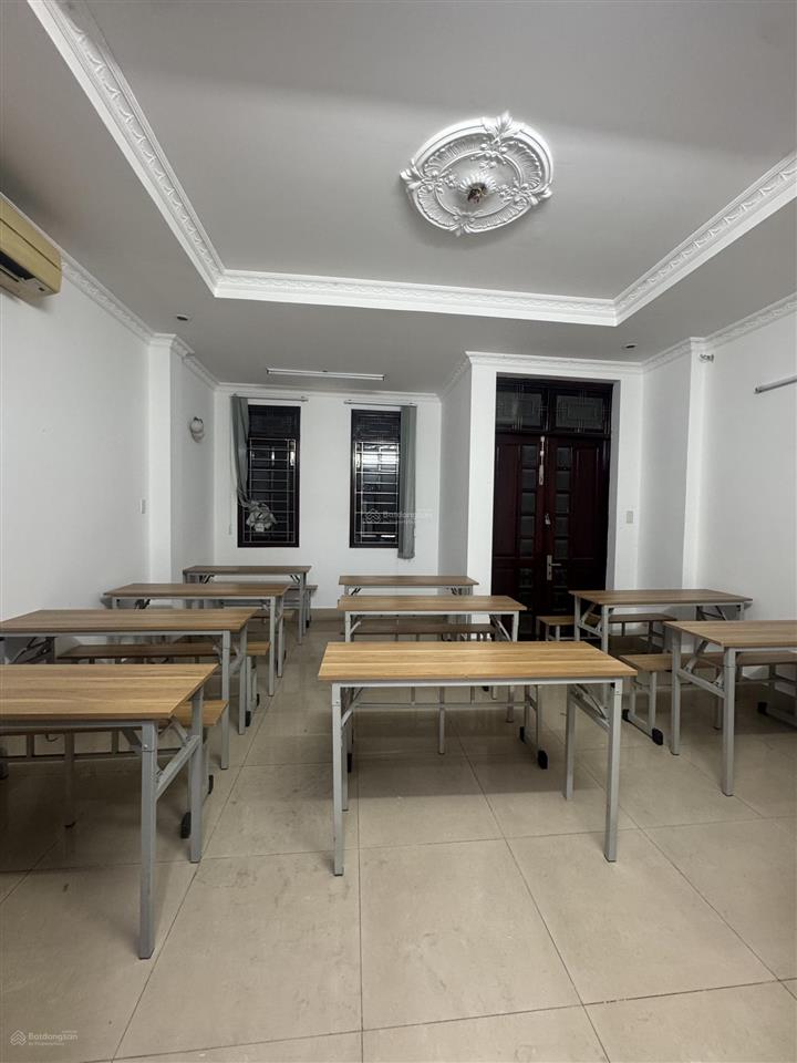 Cho thuê nhà nguyên căn 3 lầu làm văn phòng giá 30tr/th tại khu đô thị him lam kênh tẻ