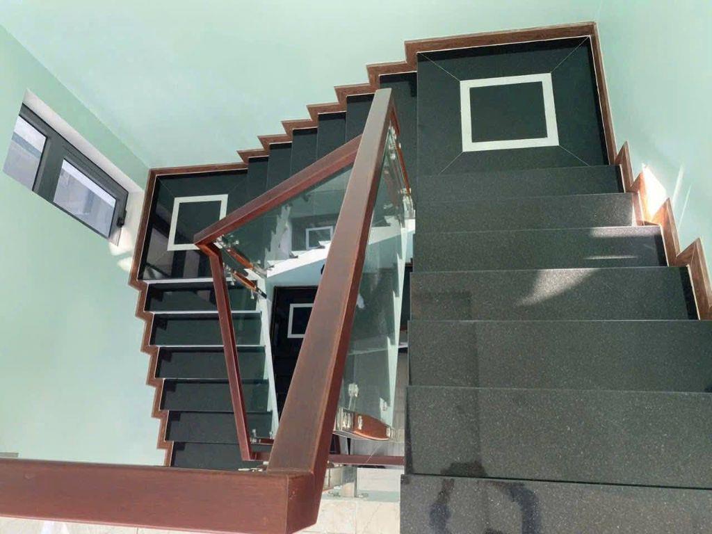 CHỦ CẦN BÁN NHÀ 1 TRỆT 2 LẦU LỘ 45M KHU NAM LONG 