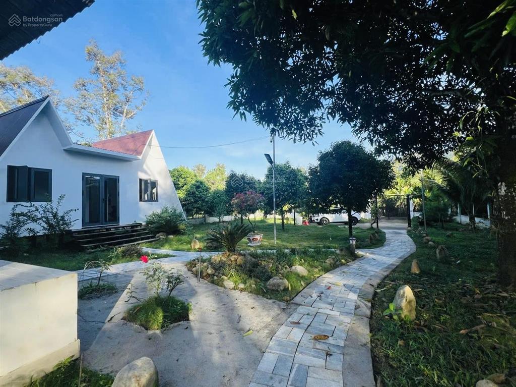 6,5 tỷ  biệt thự nghỉ dưỡng tại đạ huoai  lâm đồng 1840m2 có biệt thự 200m2.  0961 333 ***