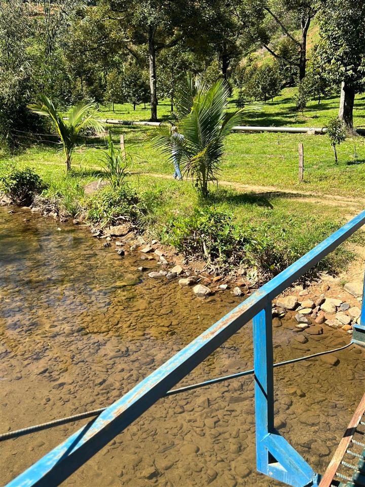 1,25tỷ có 1,3 sào vườn, có hơn 30m suối đá thị trấn đạ mri