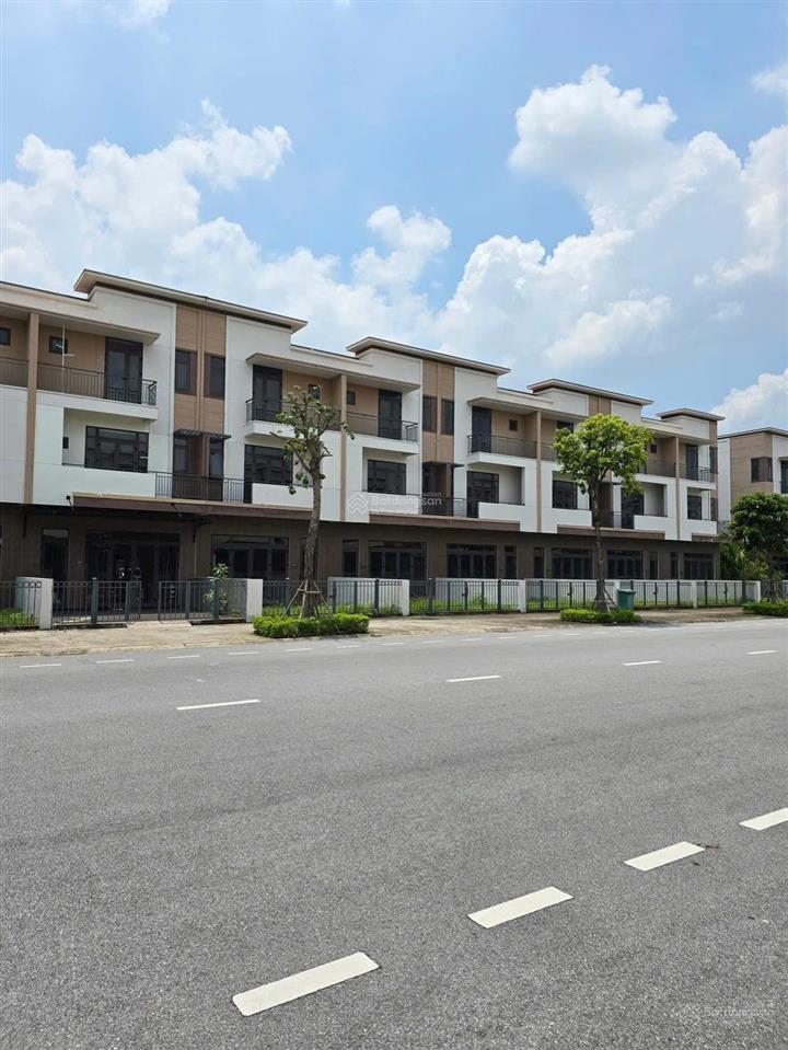 Bán căn shophuose tại dự án centa city khu đô thin vsip bắc ninh