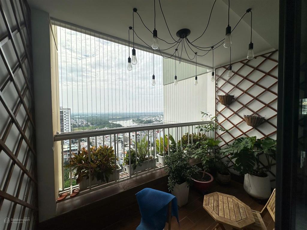 Bán căn hộ 3pn fullnt tầng cao thoáng  có ban công*shr  cc belleza q7  dt 124m2  giá 5.38 tỷ