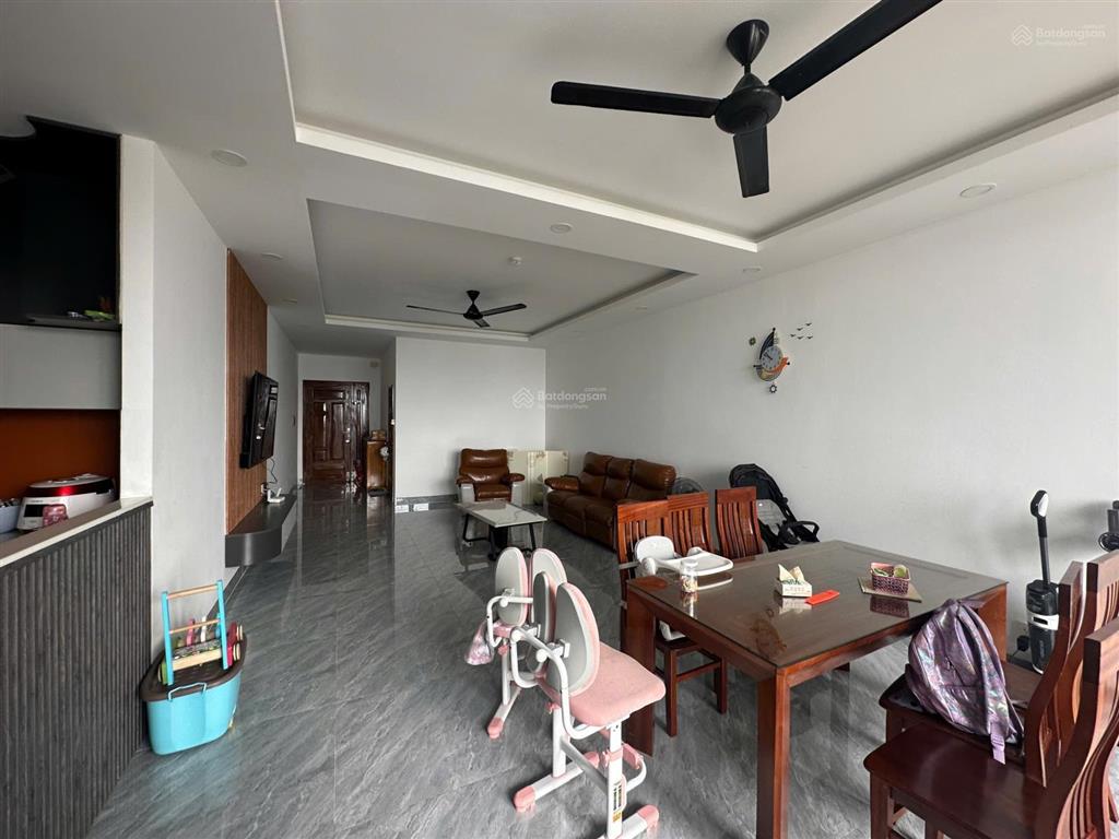 Bán căn hộ 3pn fullnt tầng cao thoáng  có ban công*shr  cc belleza q7  dt 124m2  giá 5.38 tỷ