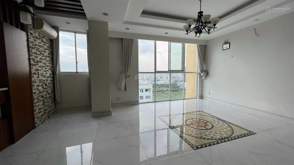 Bán căn hộ 3pn góc + view sông shr cc belleza q7 dt 102m2 giá 4.86 tỷ