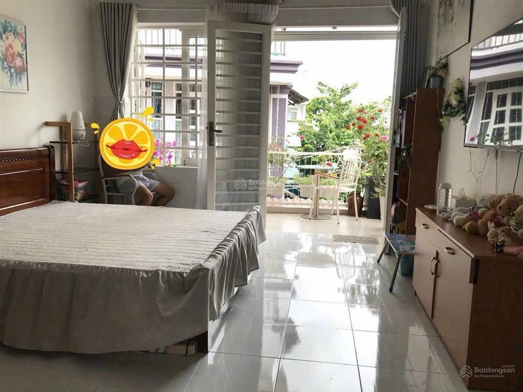 Cho thuê nhà nguyên căn mới sơn + full nt  đường phl q7  dt 4x9m  1pn  giá 9tr