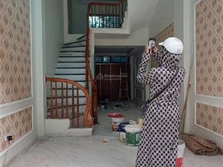 Bán nhà hữu hòa 5 tầng, 40m, ô tô đỗ cửa, kinh doanh đỉnh, giá 4.7 tỷ.  0844 444 ***