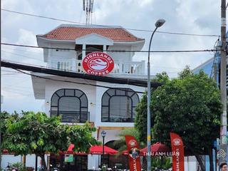 Bán nhà góc 2 mặt tiền phố thời trang lê văn sỹ, quận 3. dt 200m2 (10x20m). hdt 450tr/th. 65 tỷ