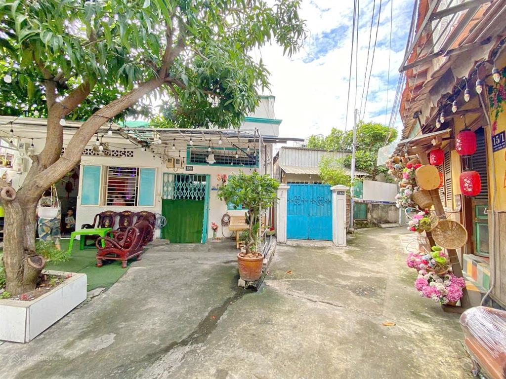 Đất xây dựng chdv, biệt thự 9x14m hẻm xe hơi đường số 49. quận 7