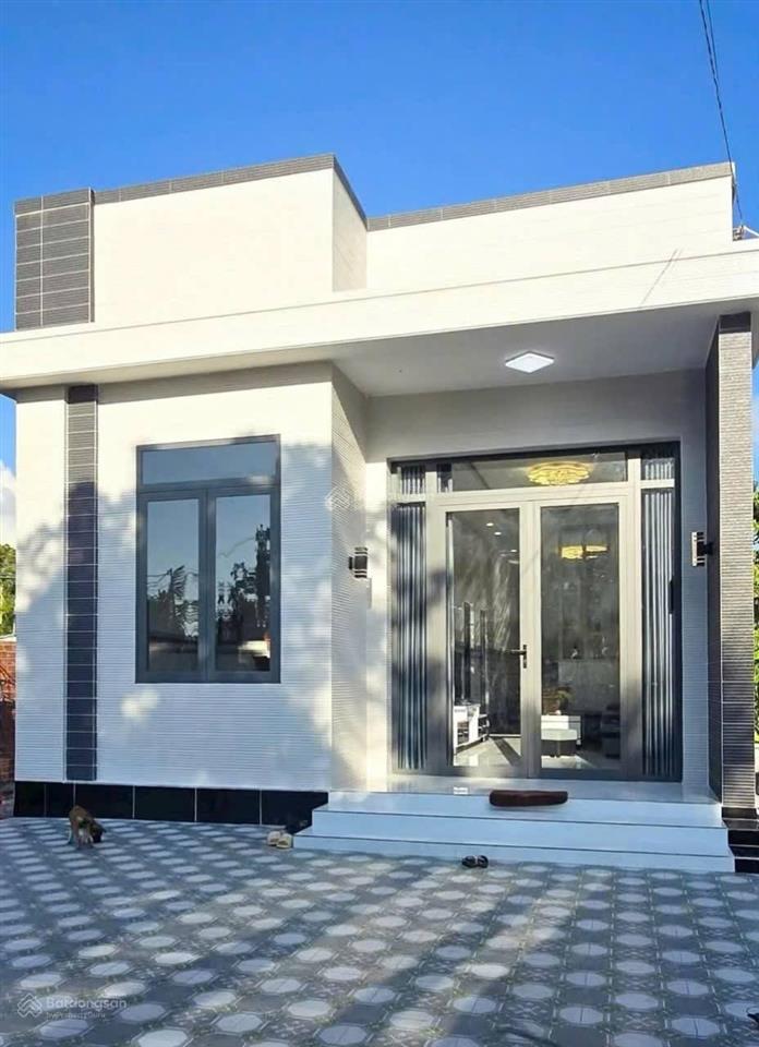 Bán nhà giá rẻ sổ hồng riêng đất ở đô thị. dân đông vị trí đầu tư hoặc an cư đều tốt. giá 1.35 tỷ