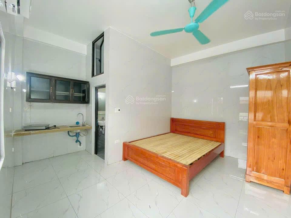 Phòng trọ s5 ngõ 329/1 cầu giấy khép kín, đh, nl, giường, tủ giá 2,5tr