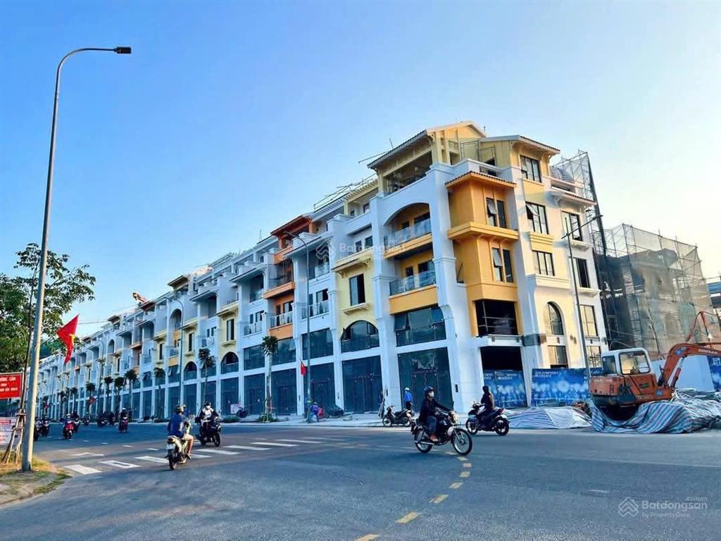 Căn góc sonata hướng sông sát 2 tòa chung cư, thích hợp cho thuê, kinh doanh, buôn bán. ck 10%