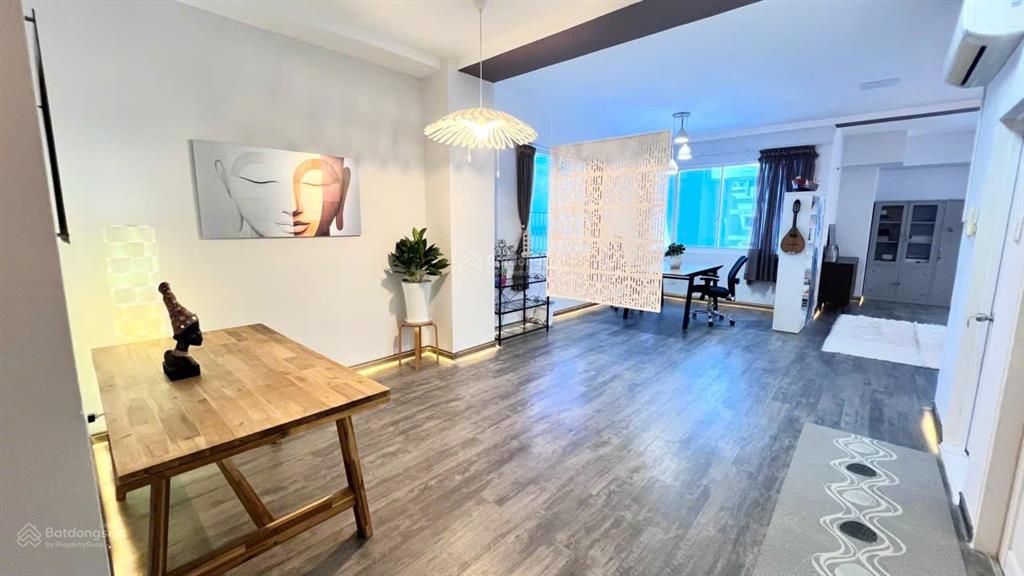 Bán penhouse 187m2 ntđđ + decor giá 3.8 tỷ tại phú mỹ thuận, view sông thoáng mát. 0906 600 ***