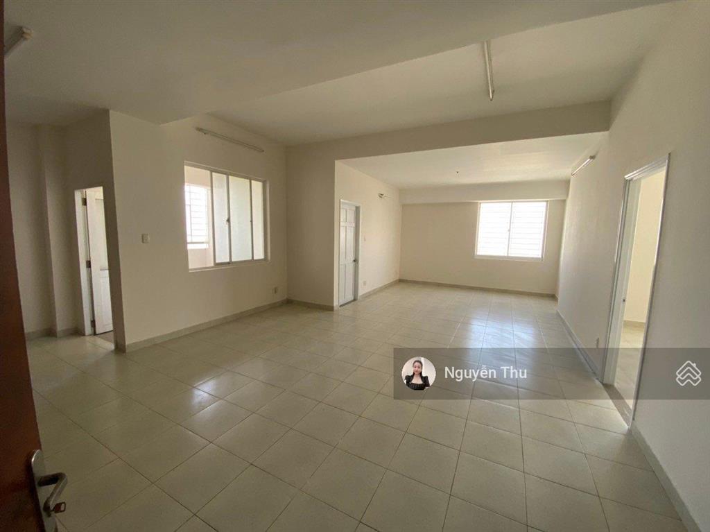 Bán 2pn 2wc 95m2 phú mỹ thuận view sông, sân phơi rộng. giá 2.35 tỷ.  0906 600 *** (thu)